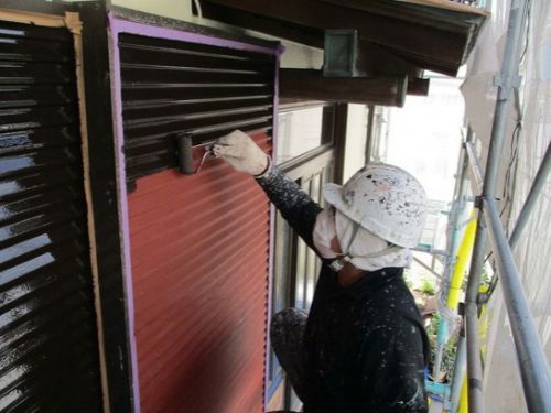 川口市の外壁塗装｜雨戸・戸袋も塗装する？必要性と注意点を解説